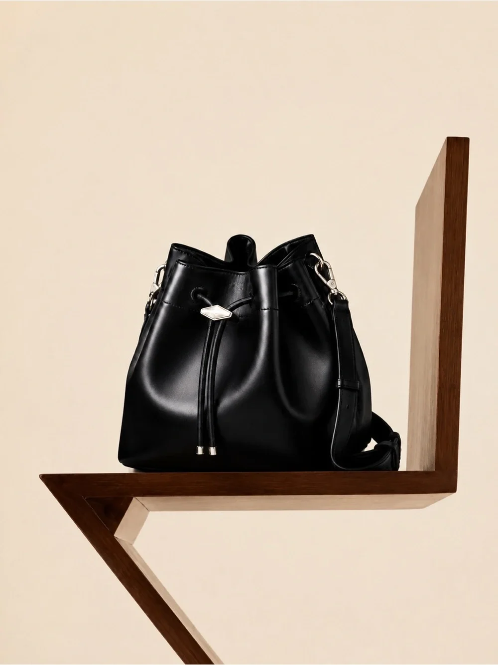 Jimmy Choo Cinch L Black Calf Leather Bucket Bag NWT Full Set